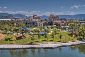 Kelowna Grand Okanagan Resort