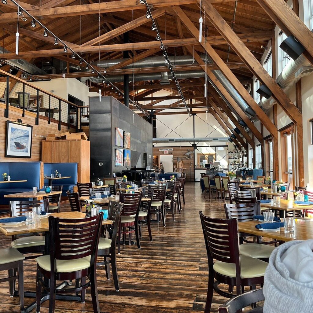 Where to Eat & Drink in Astoria Bridgewater Bistro