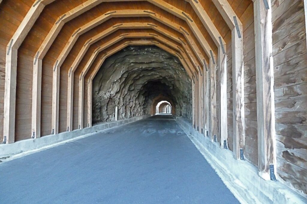 Mosier Twin Tunnels