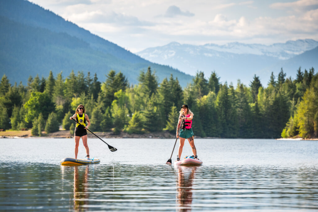 Paddleboard Lake Revelstoke