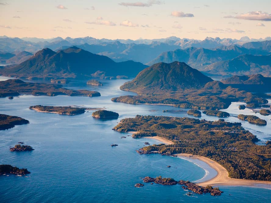 scenic flights tofino