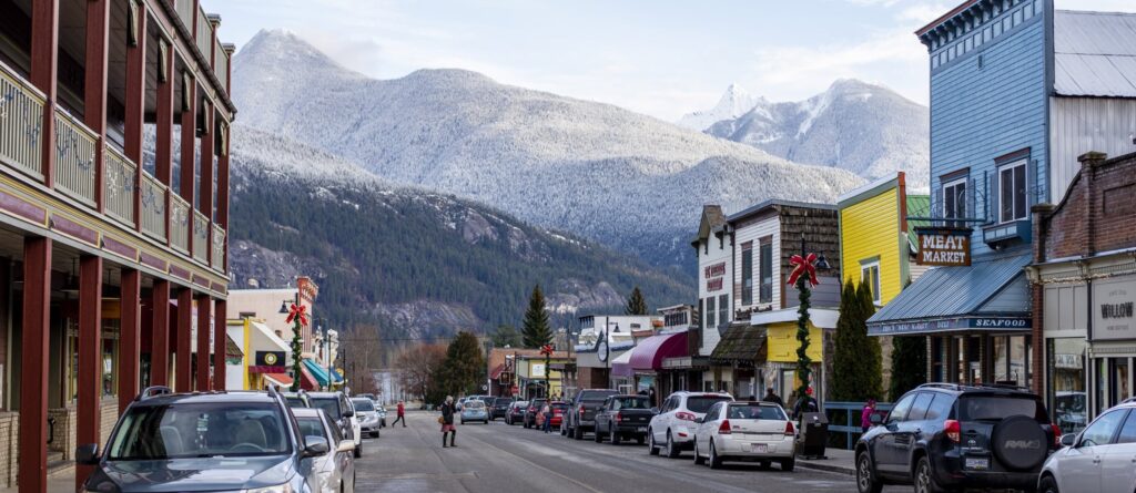Things to Do in Kaslo BC in Winter: 14 Amazing Experiences