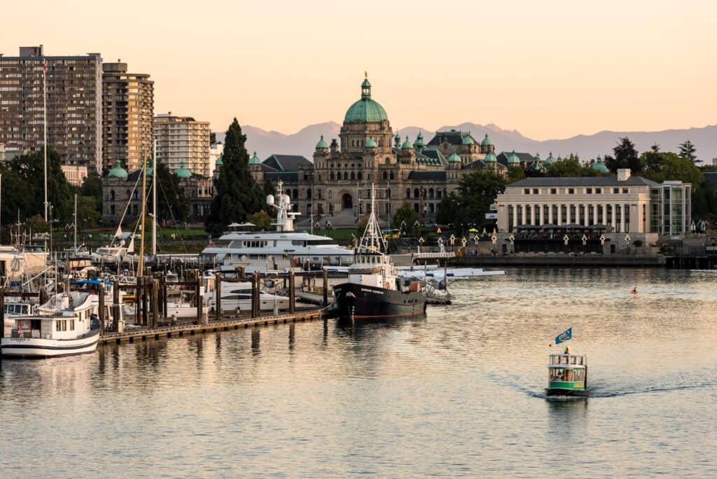 Best Romantic Hotels in Victoria BC: Harbour Views, Spa Stays & Boutique Inns