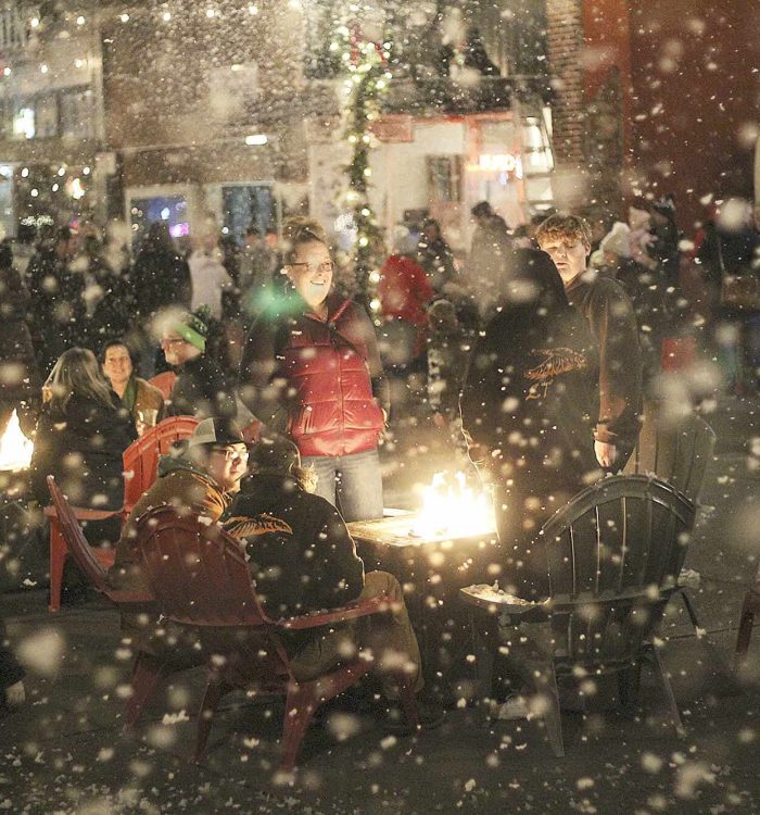 Enumclaw Christmas - Christmas Towns in Washington State