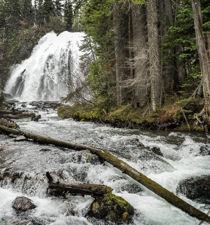5 Epic Waterfalls Near Bend Oregon to Photograph